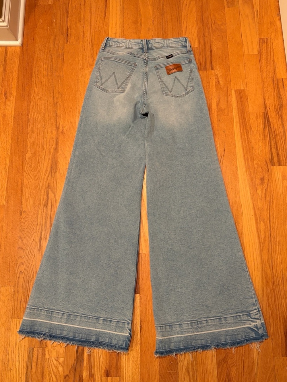 Wrangler Release Hem High Rise Wide Leg Jeans - Picture 8 of 8